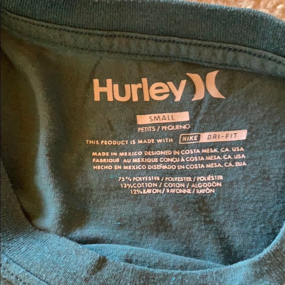 3 gently used men’s small T-shirts - Picture 5 of 7